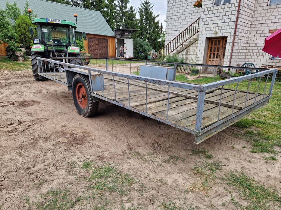 Laweta dłużyca do słomy