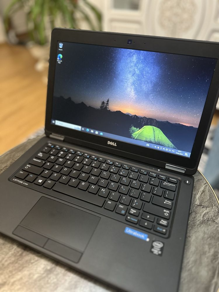 Ноутбук Dell latitude E7250/ i5-5300/ 120G SSD/ стан ідеальний