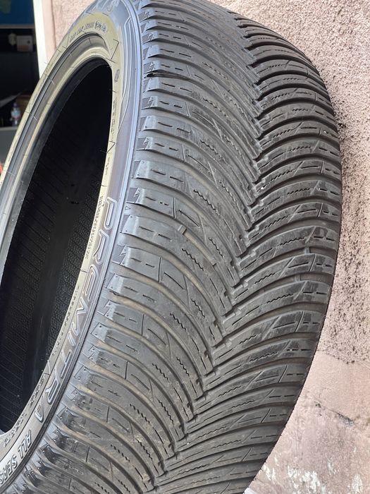 Покрышка, резина 255/45 /19. Только одна в идеальном состоянии.