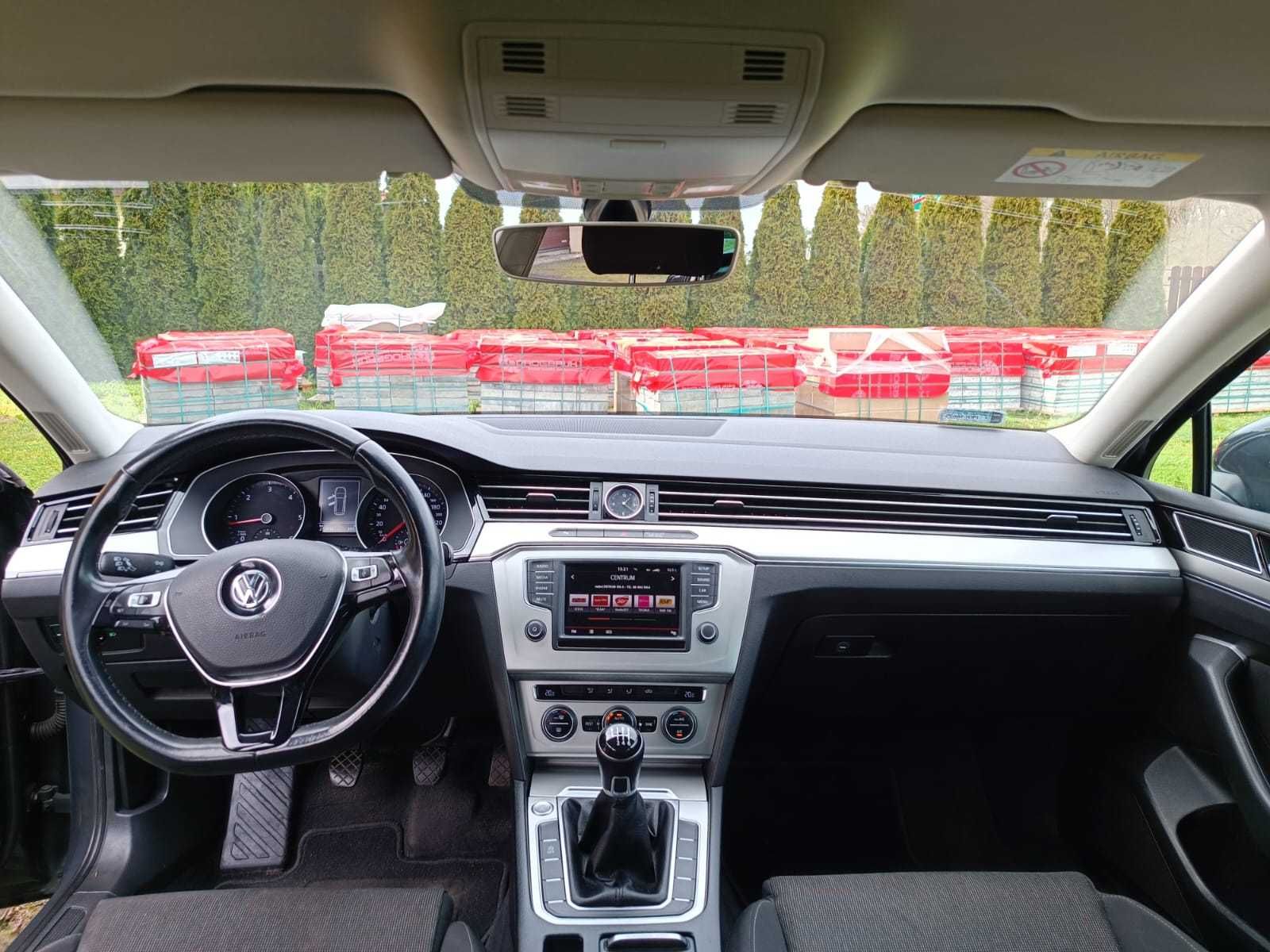 Volkswagen Passat 2.0 TDI (150KM) Comfortline > ACC > LED > AMBIENTE>