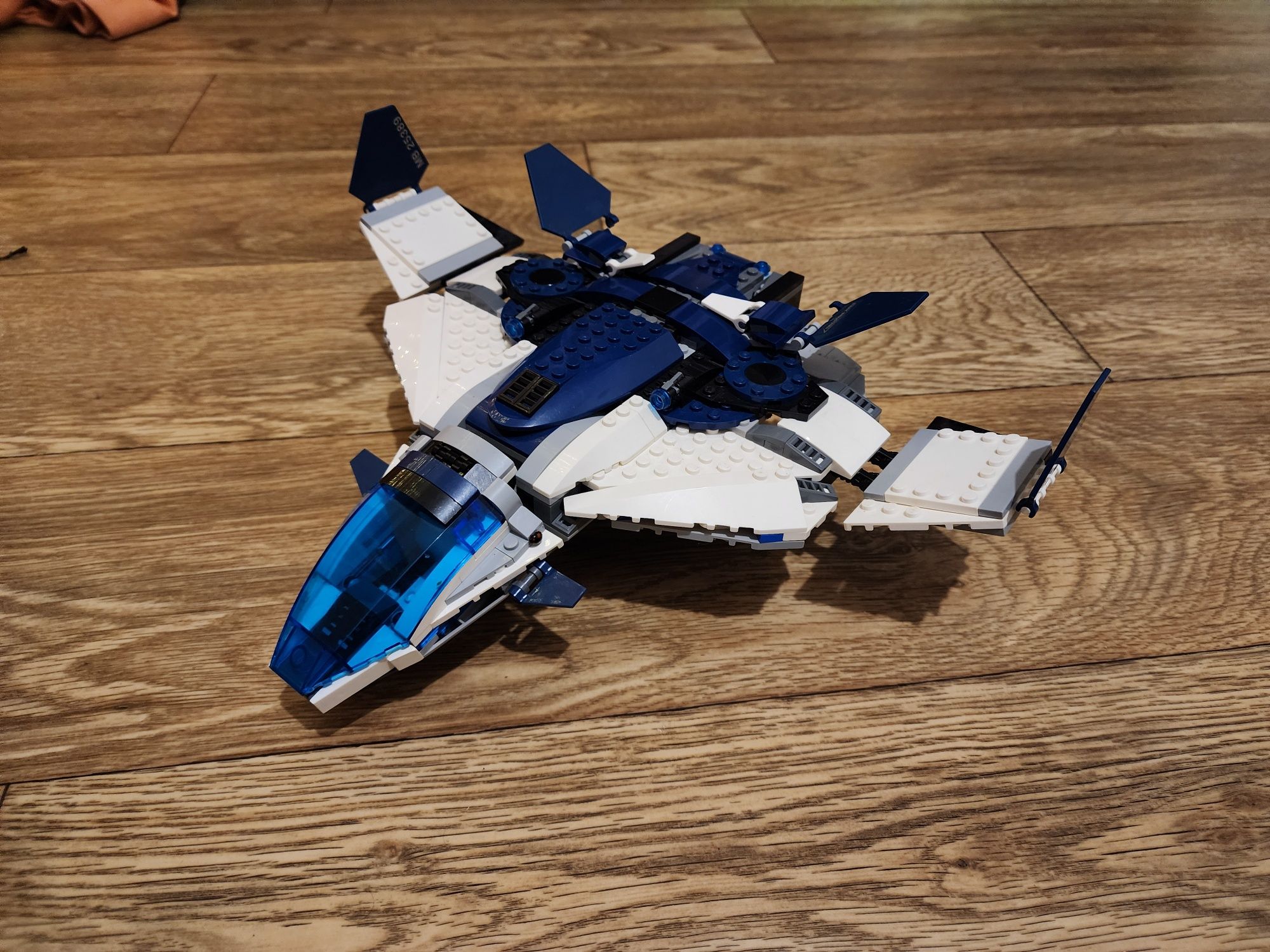 Lego 76032 лего квинджет самолёт Мстители Avengers