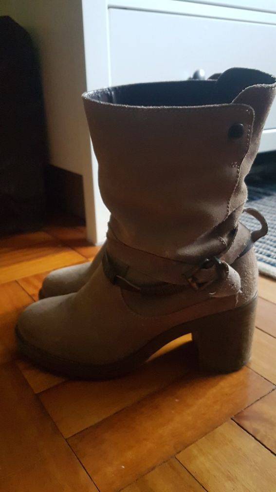 Botas camurça camel