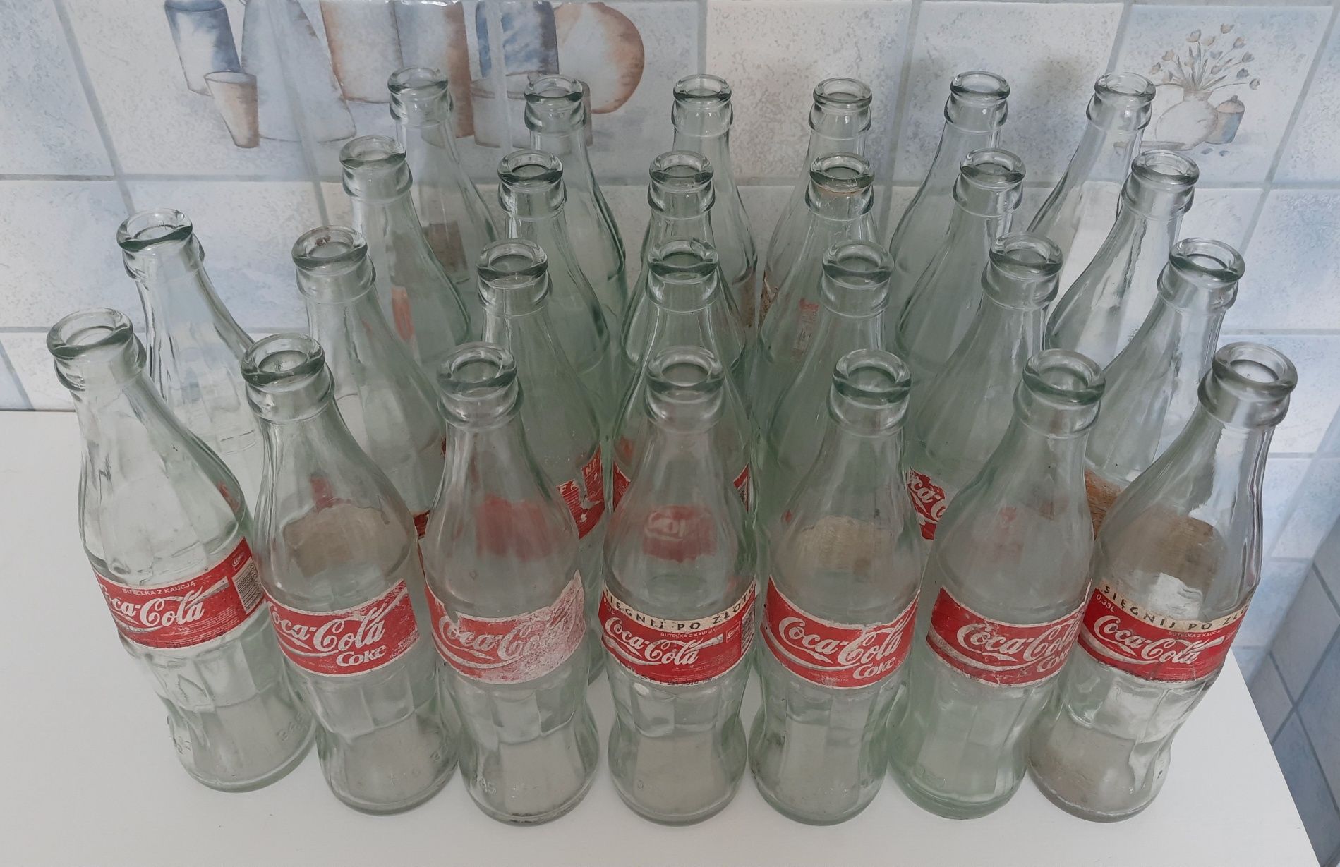 Butelki kolekcjonerskie Coca-Cola 330ml 26 szt.