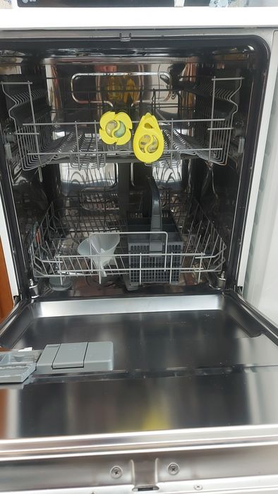 Máquina lavar loiça Electrolux