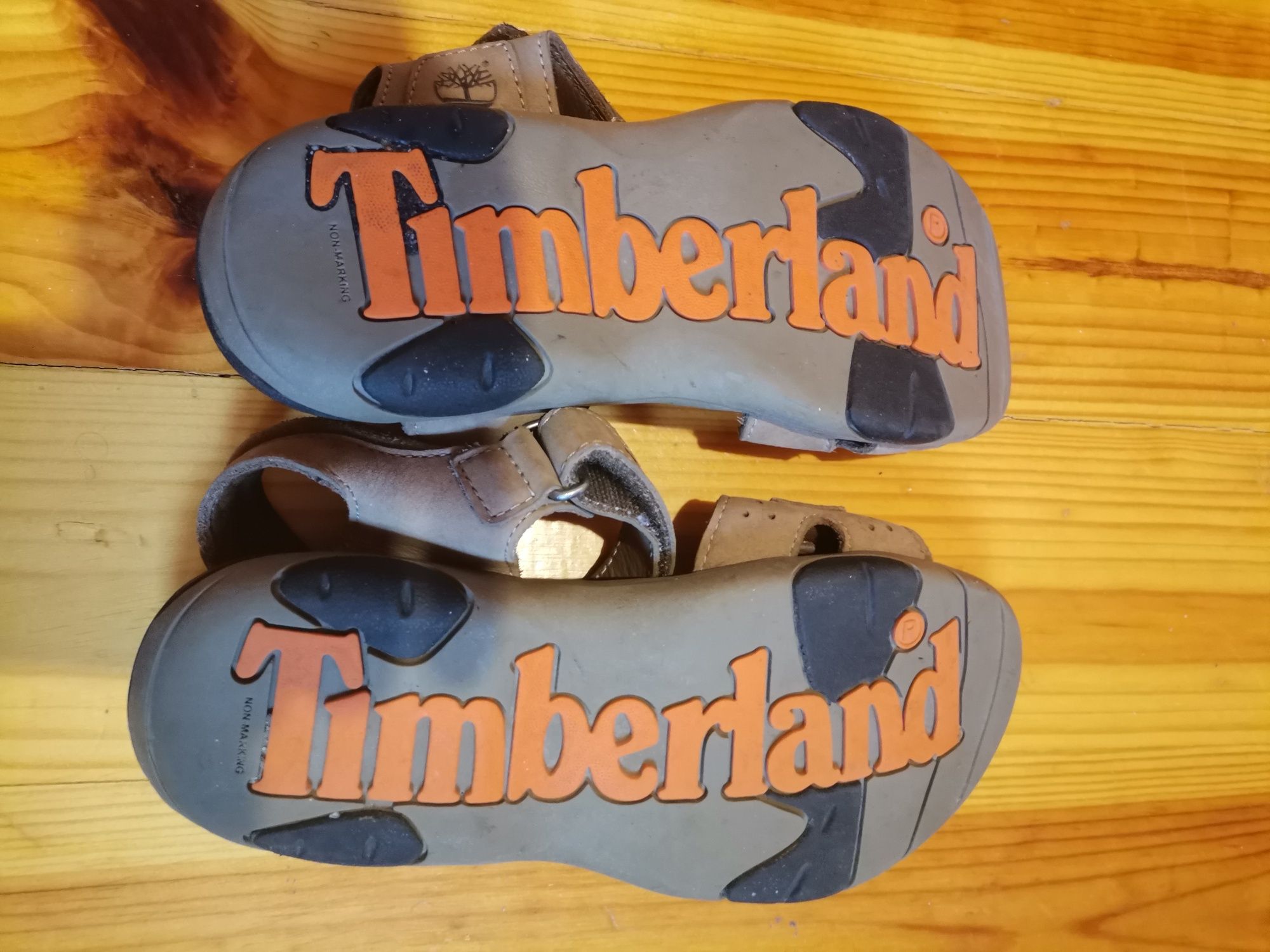 Продам сандалі Timberland 35р  21.5см