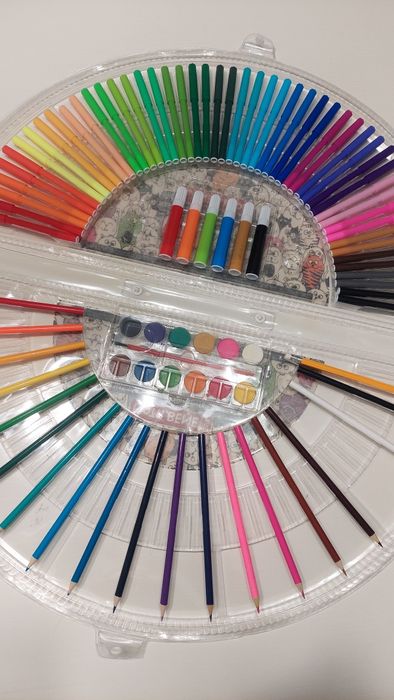 Набор для рисования и творчества