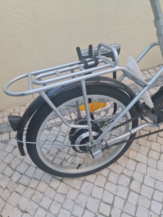 Bicicleta eléctrica dobrável