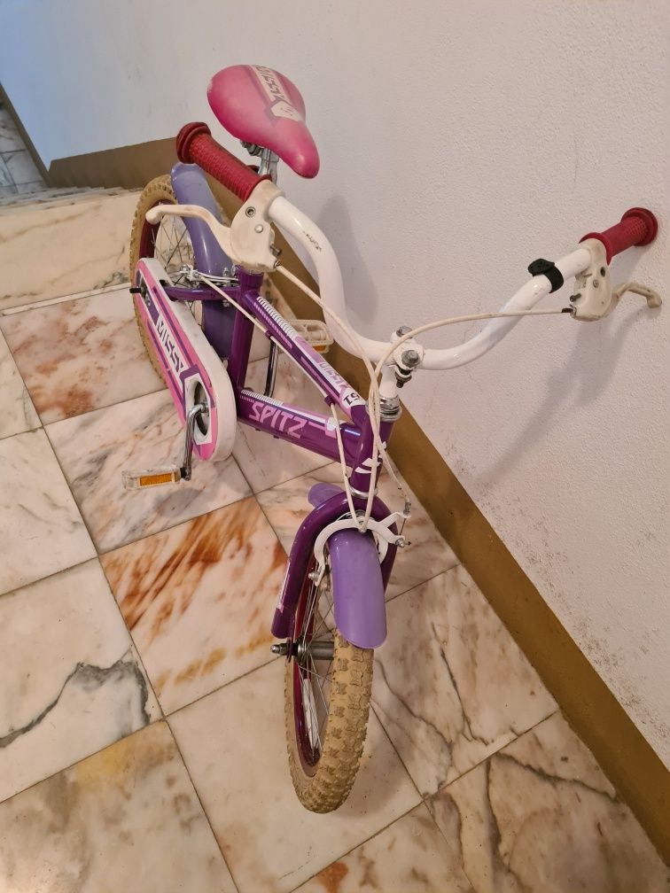 Bicicleta de menina