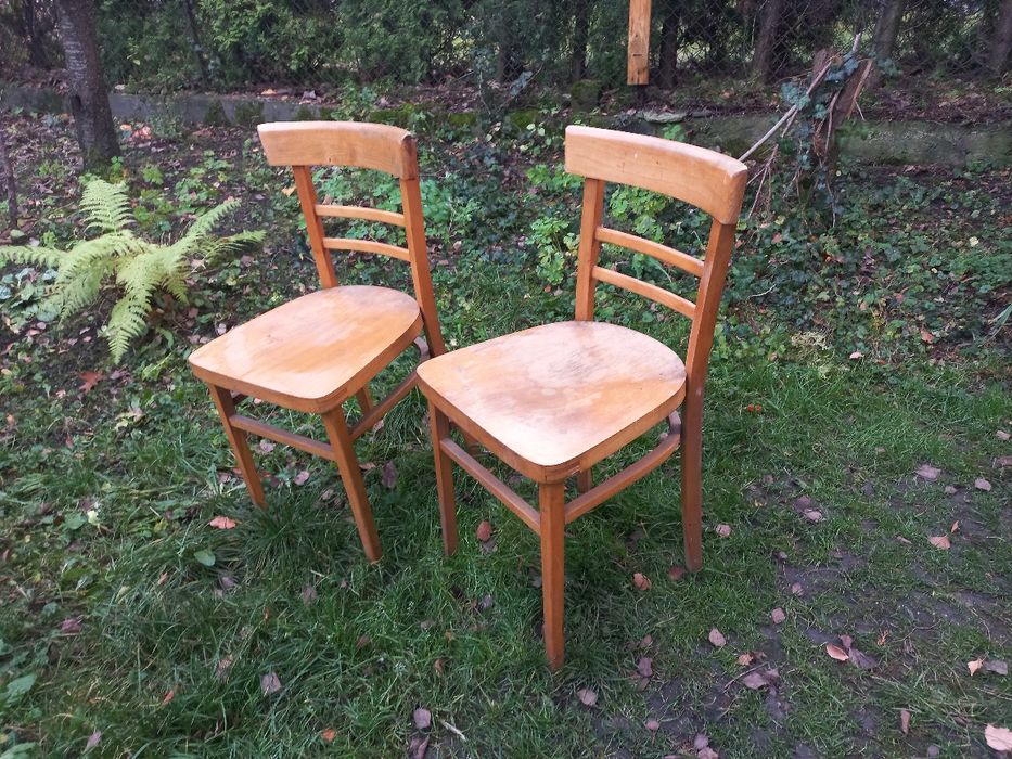 Krzesło czasów PRL.  6 szuk.