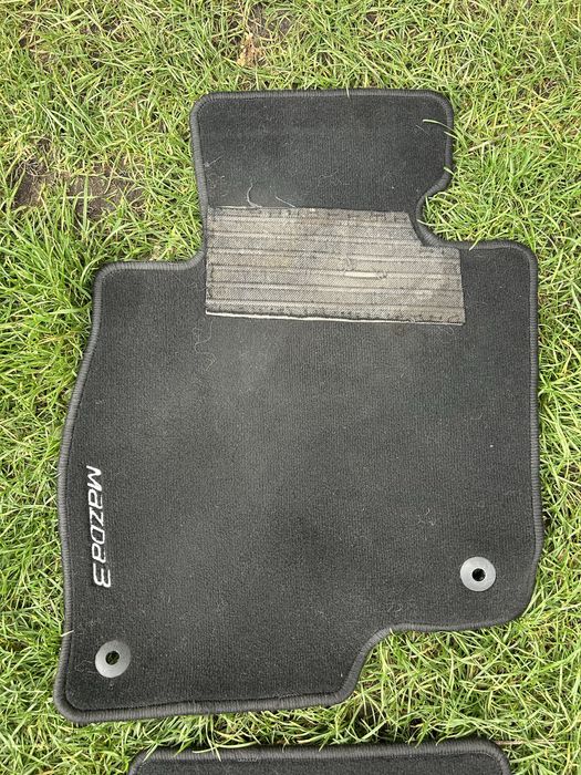 Комплект ковриків Мазда 3 седан