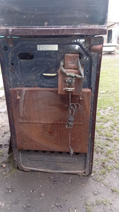 Продам газову плиту.