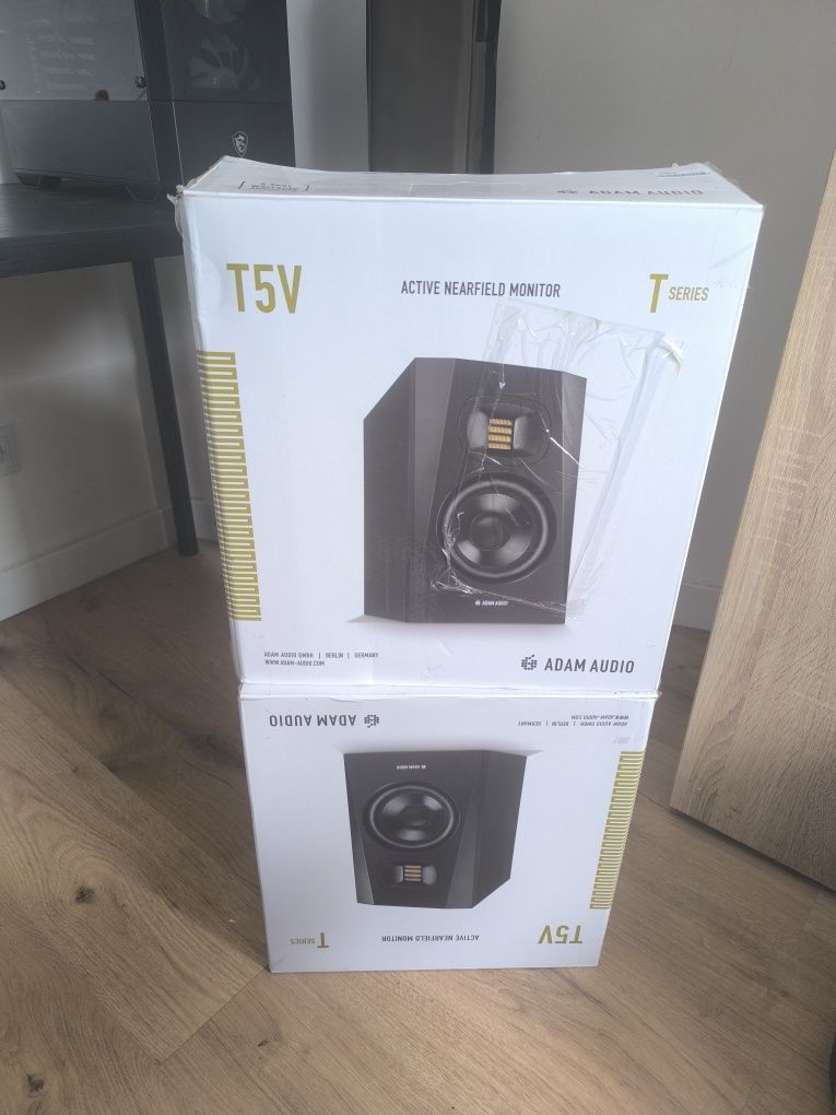 Monitores de estúdio / Colunas Adam Audio T5V (Par)