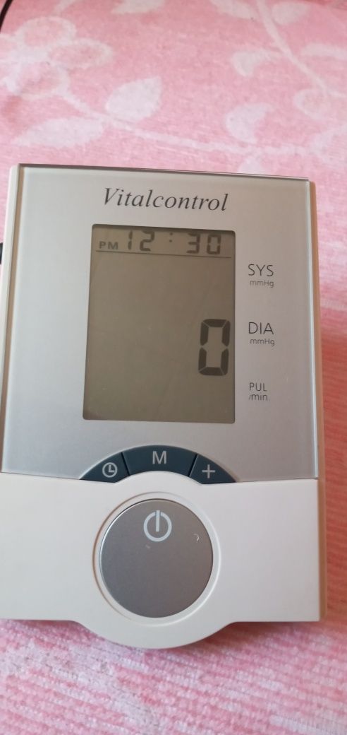 Тонометр-автомат Vitalcontrol.Танометр.