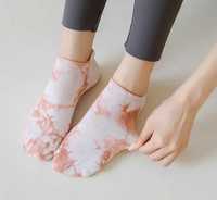 Носки для йоги с силиконовой подошвой Tie-dyed