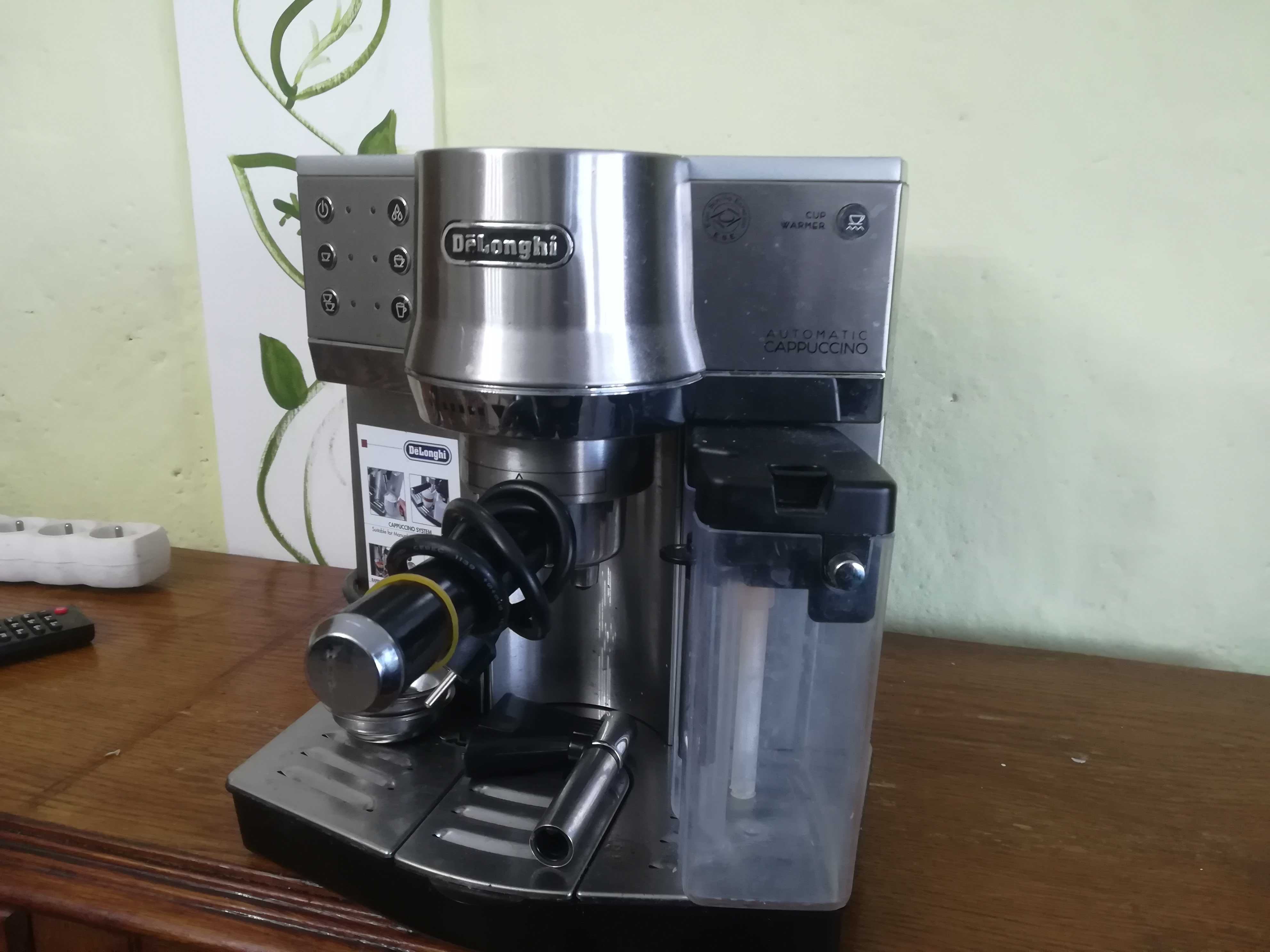Ekspres do kawy delonghi