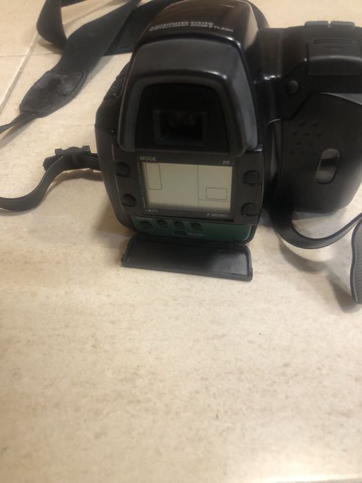 Máquina Fotográfica Olympus IS 1000