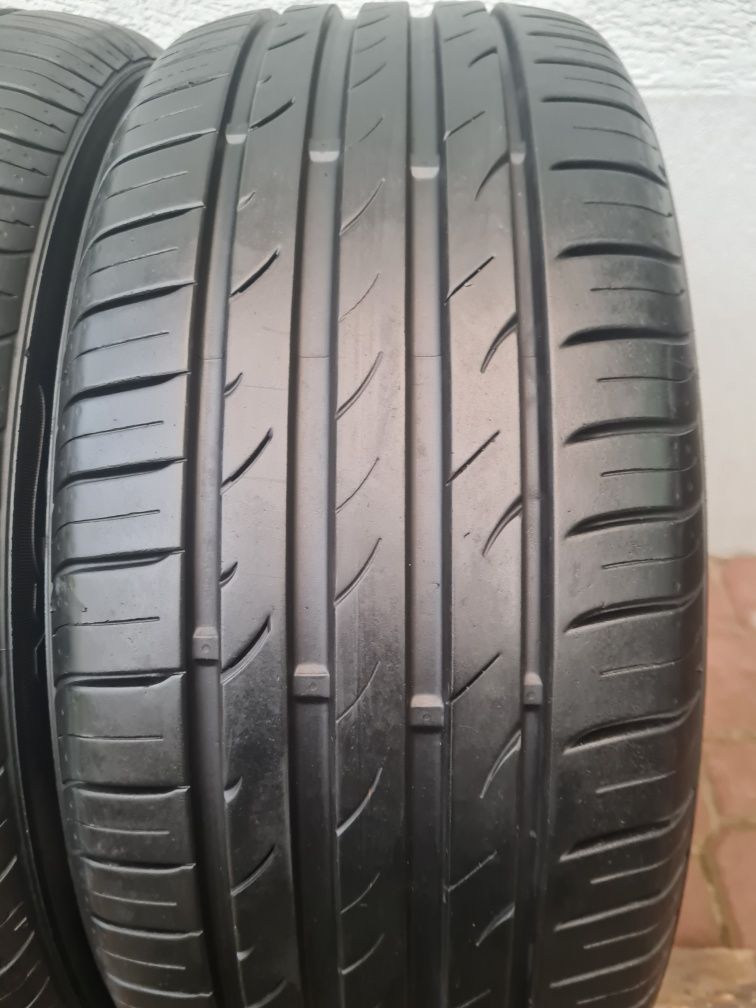 215/45R17 Nexen N' blue HD Plus.