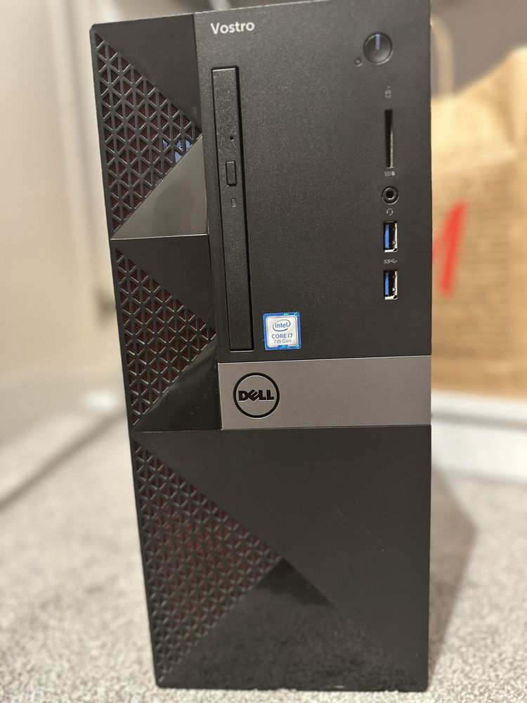 Dell Vostro 3668 / i7 / 16GB RAM / 2 x 256GB SSD / Win10pro