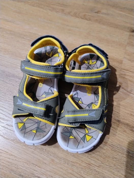 Sandaly chłopięce r 30