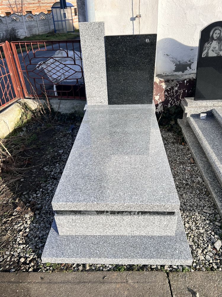 Pomnik nagrobek zł pojedynczy jasny polski granit nie chiny