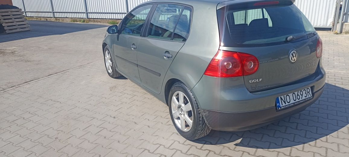 Golf 5 1.4 benzyna