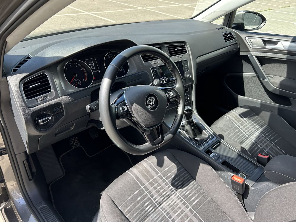 Volkswagen Golf 7