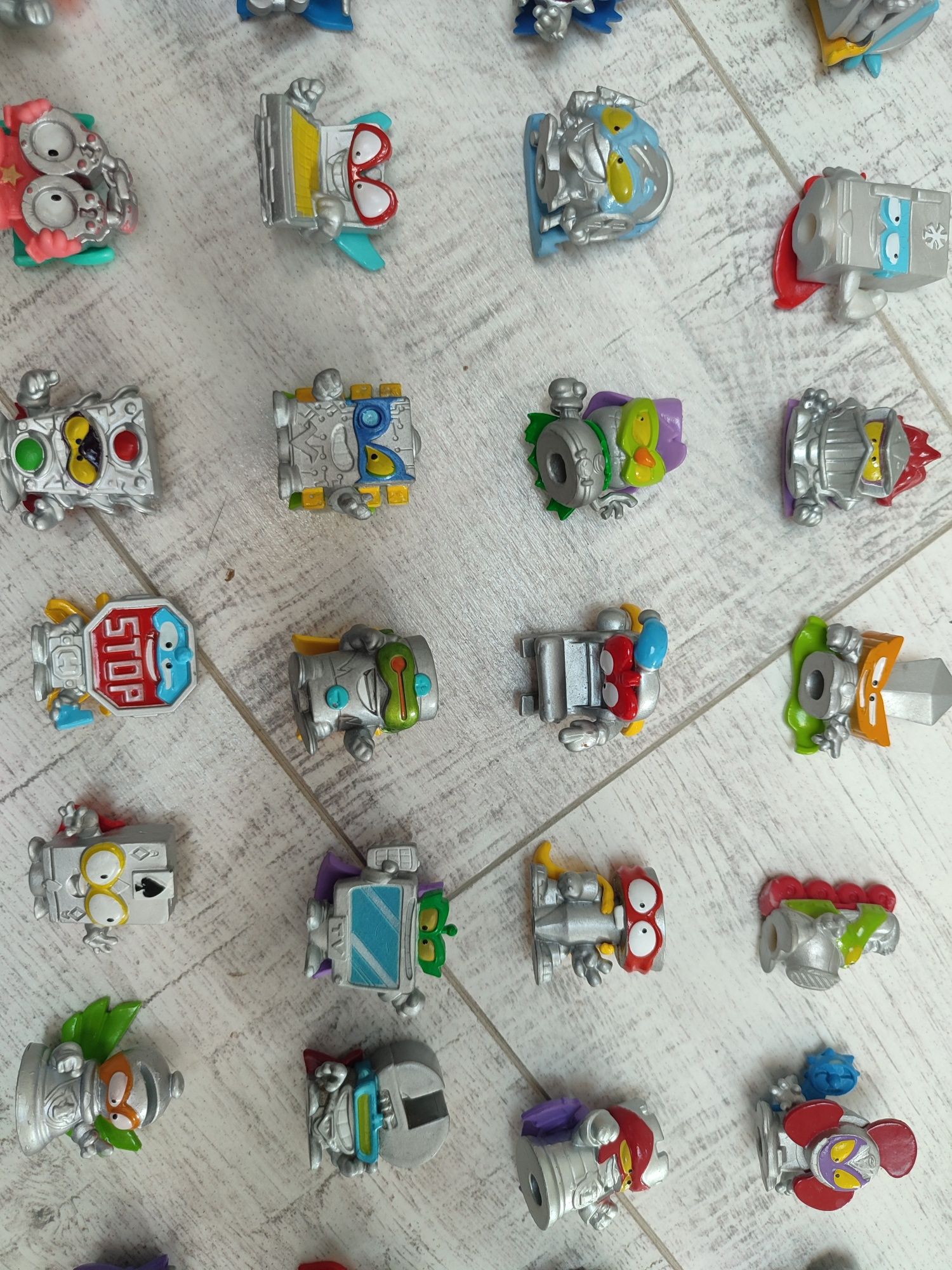 Ogromny zestaw srebrnych figurek super zings things ultra rare unikat