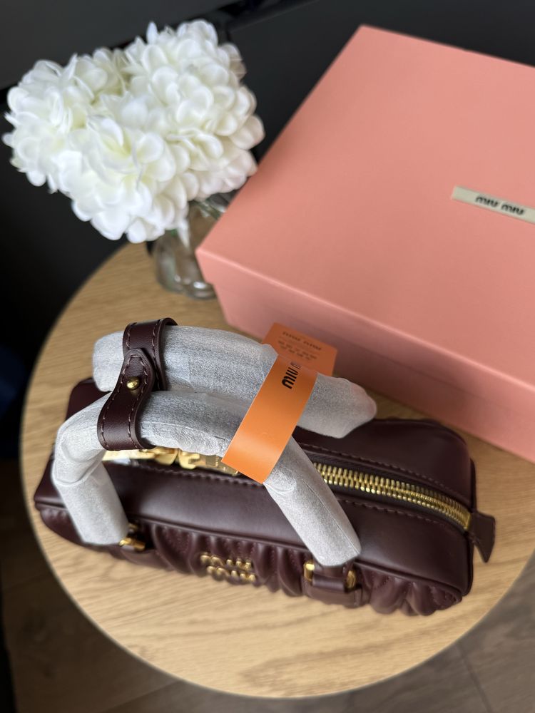 Продам трендову сумку MIU MIU