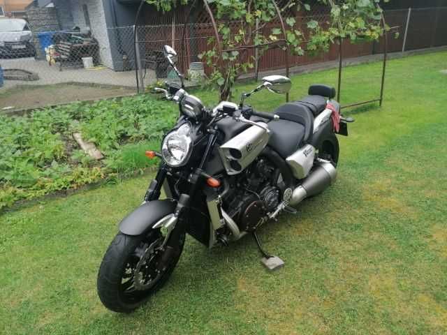 Yamaha V-Max 1700