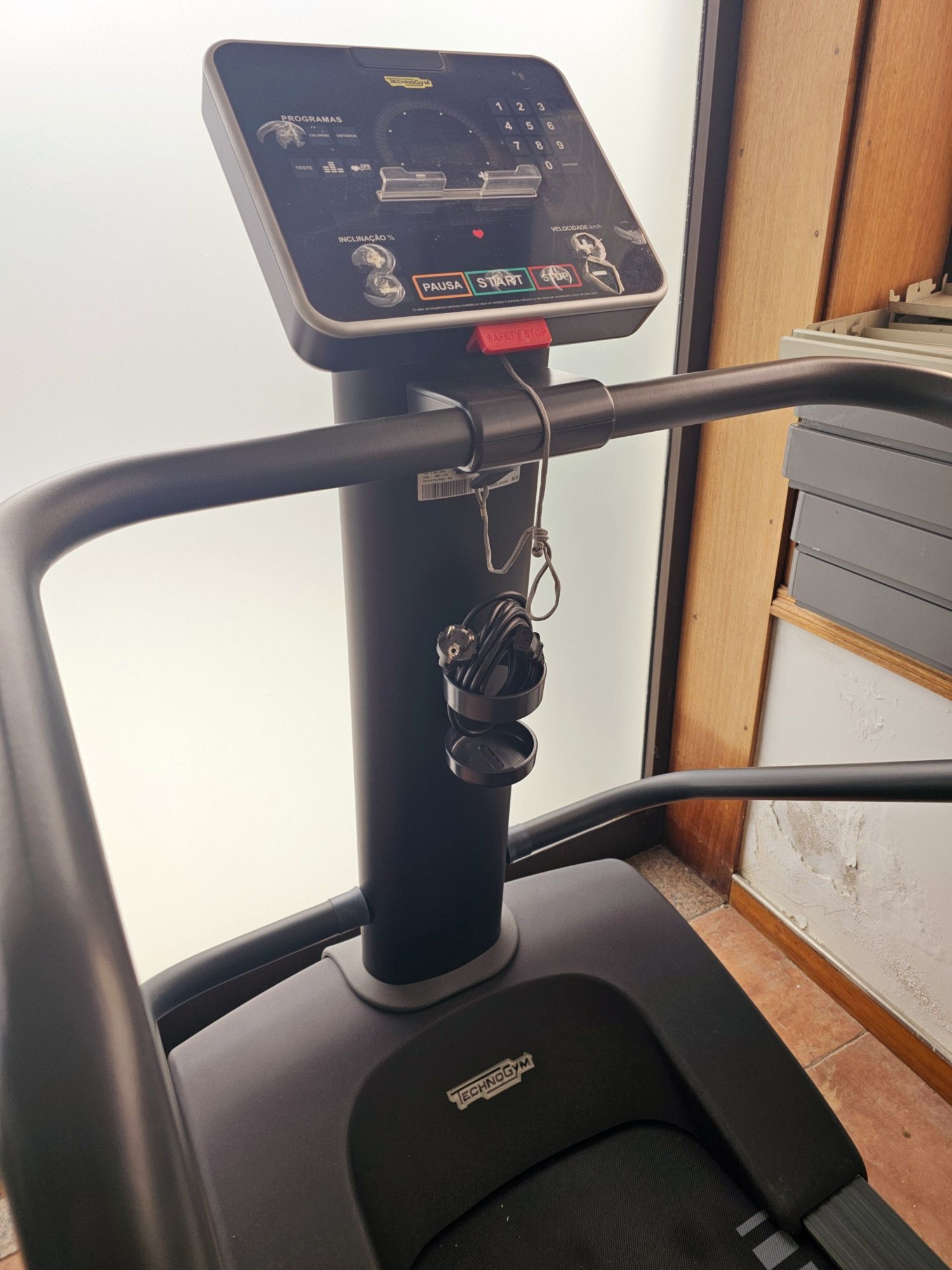Passadeira TECHNOGYM Run Forma