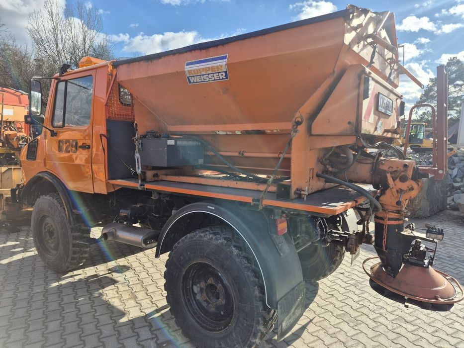 Mercedes-Benz UNIMOG 1400