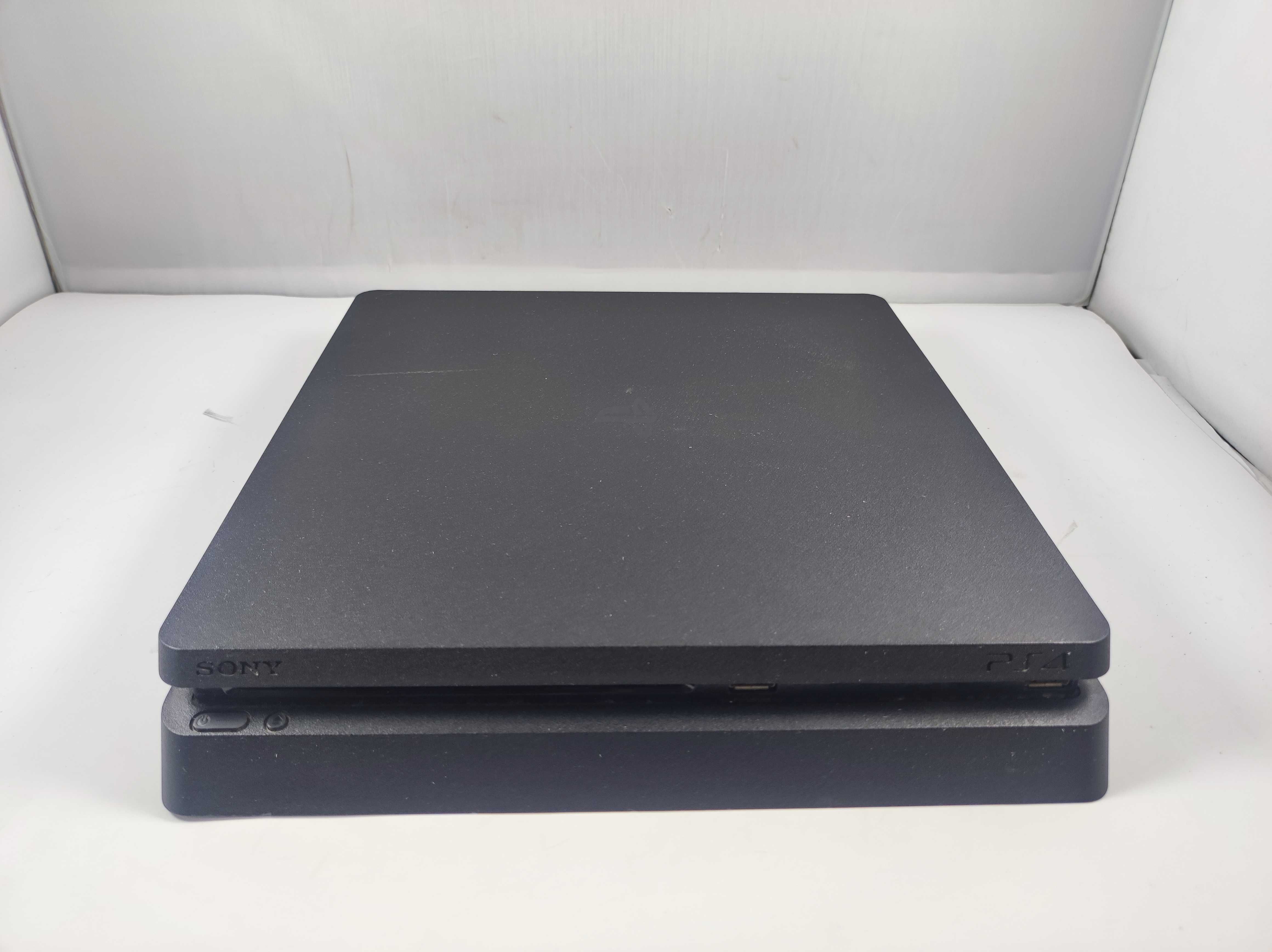 Konsola PS4 SLIM 500GB + pad
