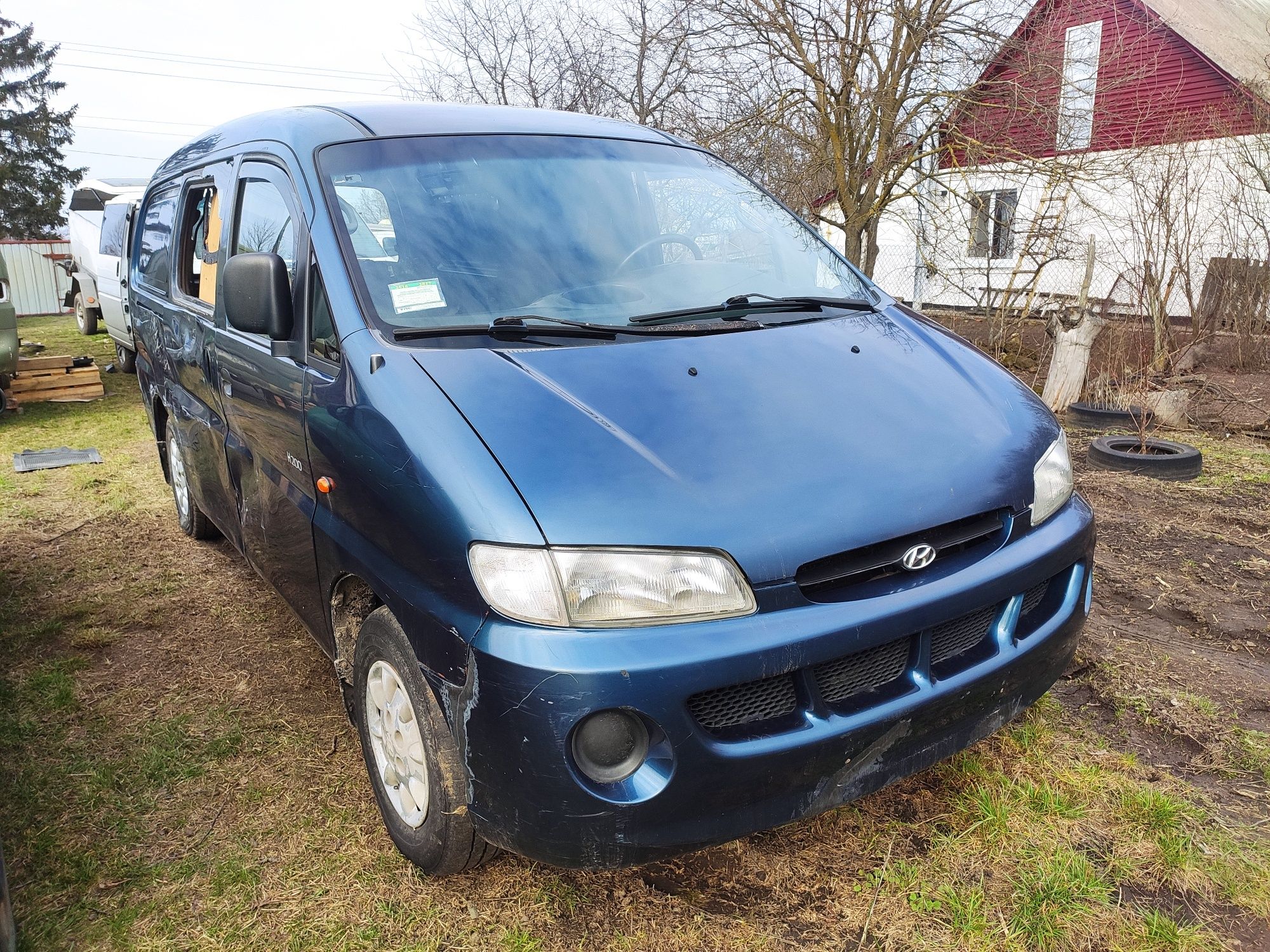 Розборка Хюндай Н200 2.4 газ бензин Hyundai H1 H200 H100