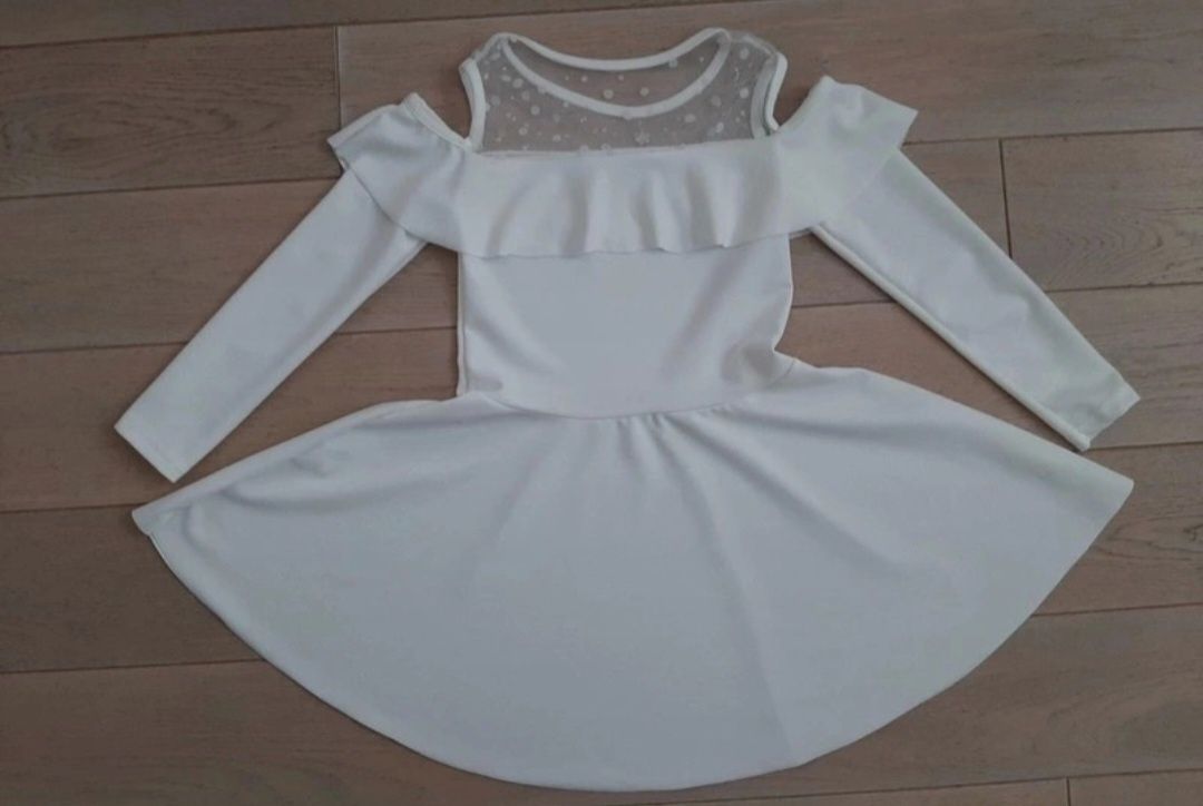 Biała dziewczęca sukienka 10lat
