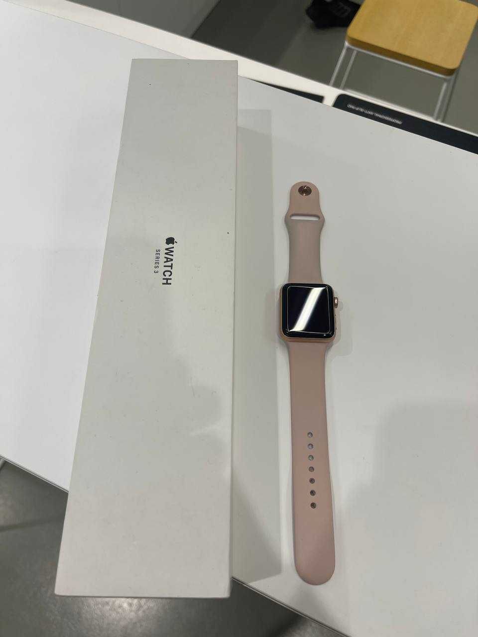 Б/У Watch Series 3 42mm Gold Pink Sand Sport Band - Доставка 1 день