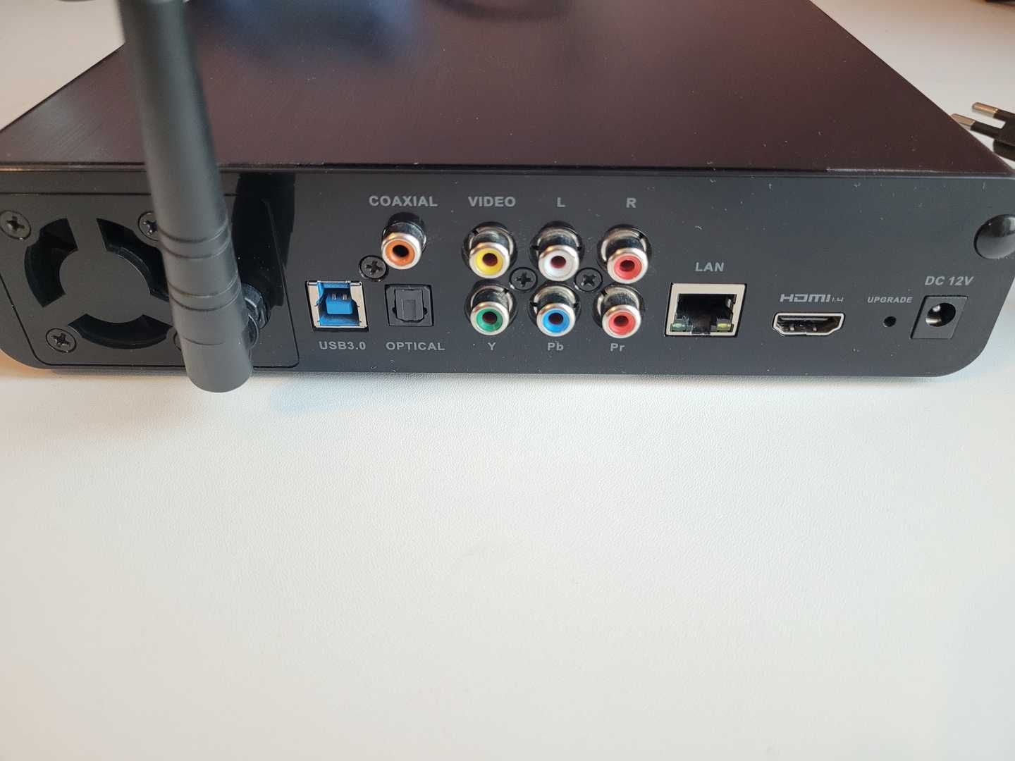 Odtwarzacz ATN-3000 SMART TV Box