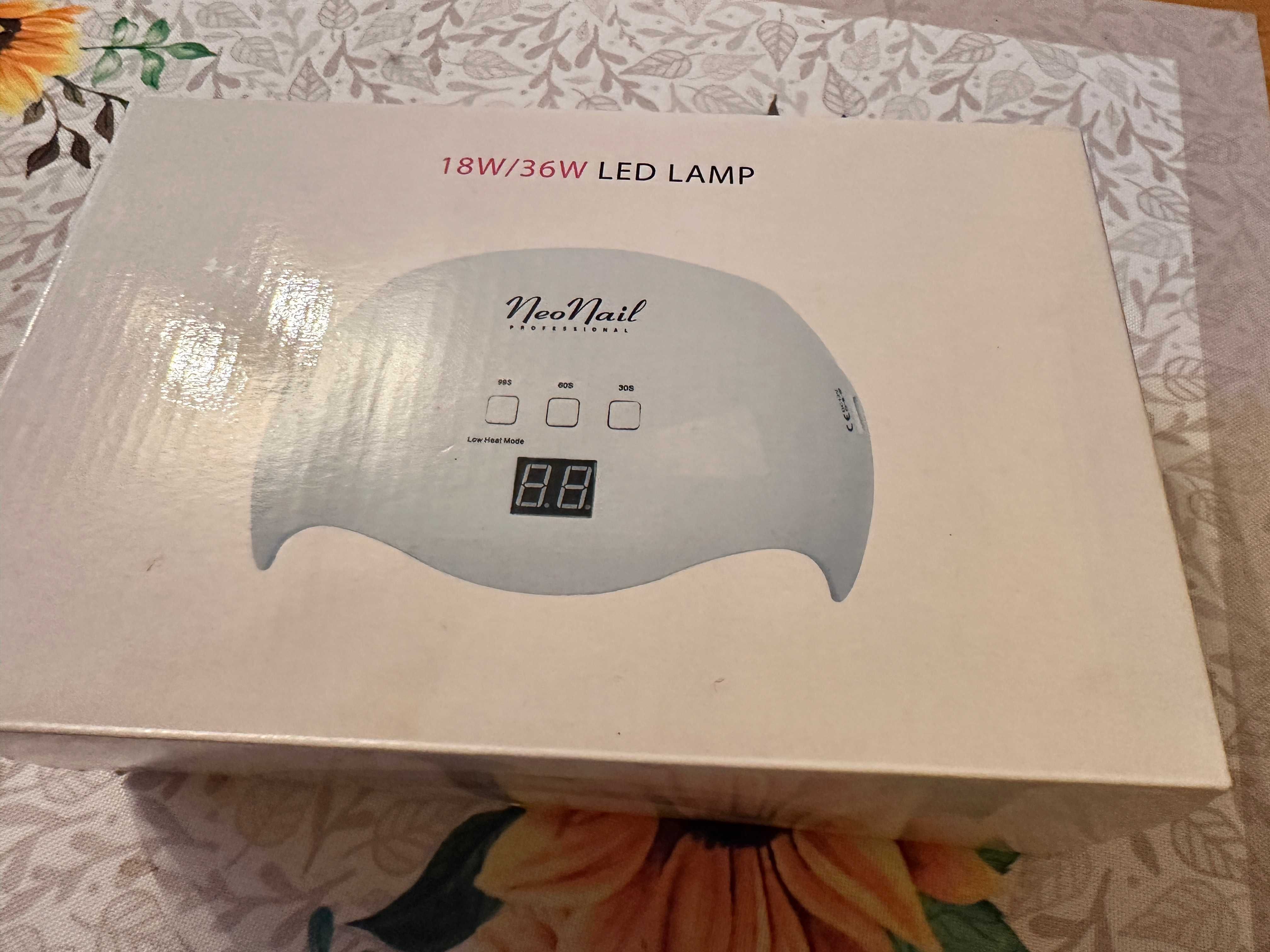 Lampa Neonail LED 18W/36 LCD do paznokci hybrydowych i żelowych