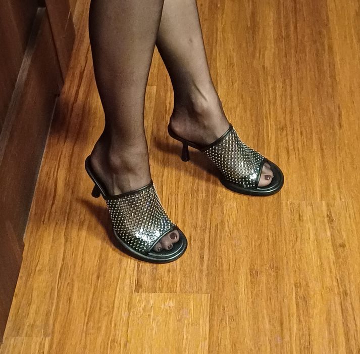 Sandały, klapki Ted Baker 37 z cyrkoniami