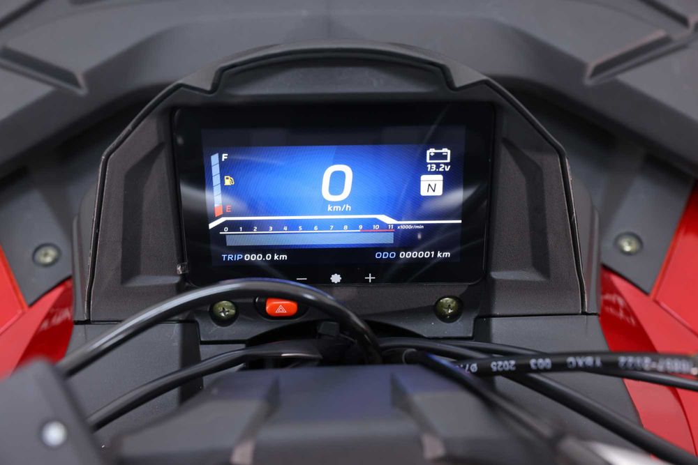 Quad Asix Tytan 200 z wyciągarką i hakiem 14 KM WERSJA PREMIUM