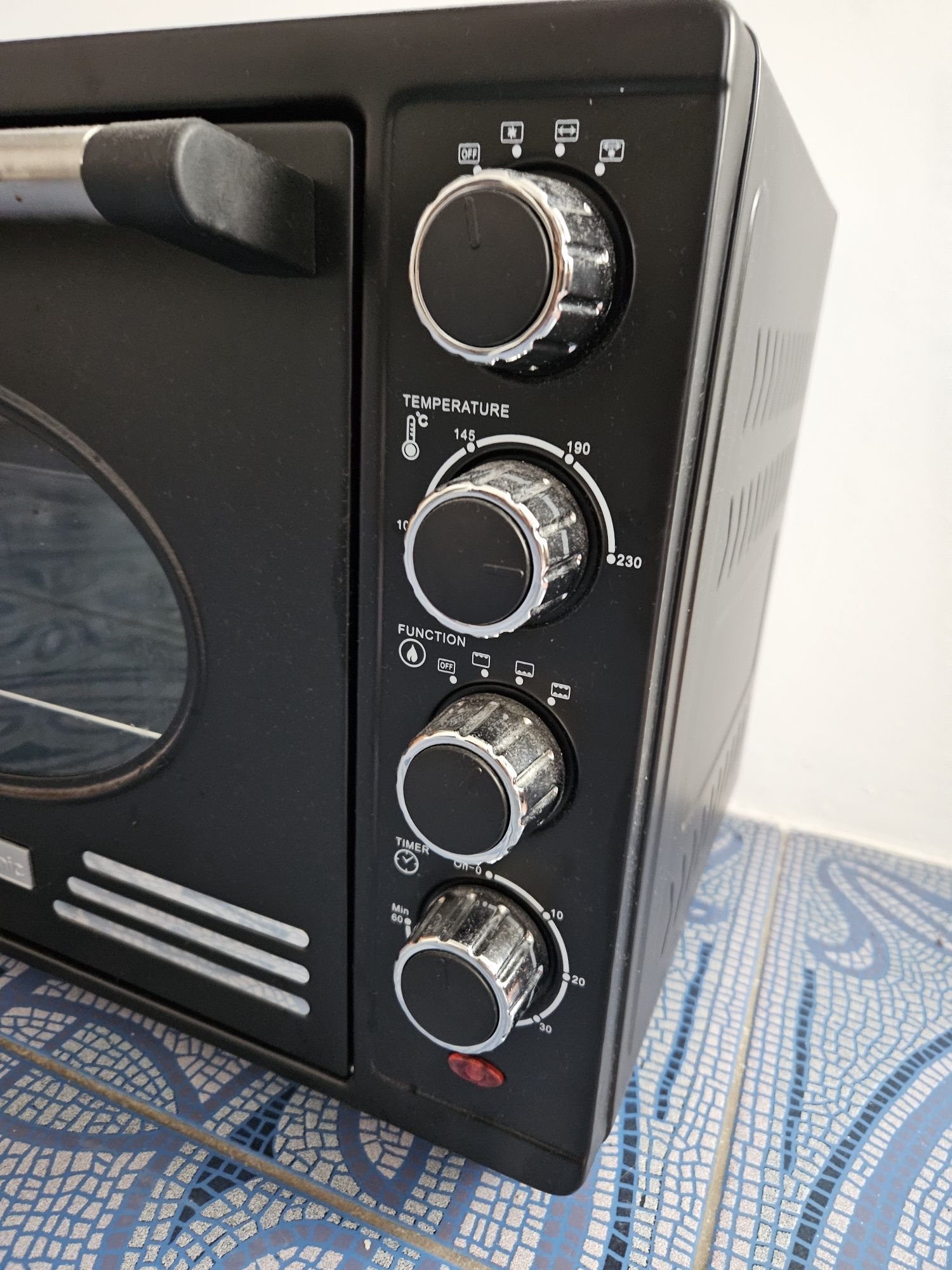Piekarnik mini Turbotronic Turbowave Retro 1600W