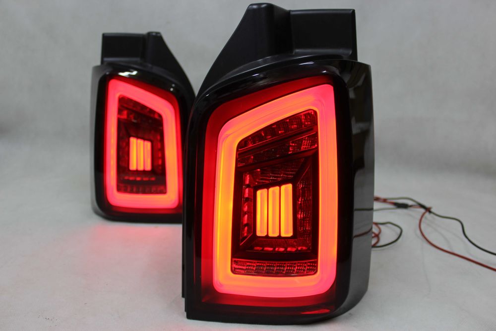 Lampy światła tył tylne VW T5 03-15 Drzwi LED BAR NEON DYNAMICZNE NOWE