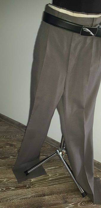 Garnitur męski trzyczęściowy marki Sunset Suits 188/112/98 -rozmiar XL
