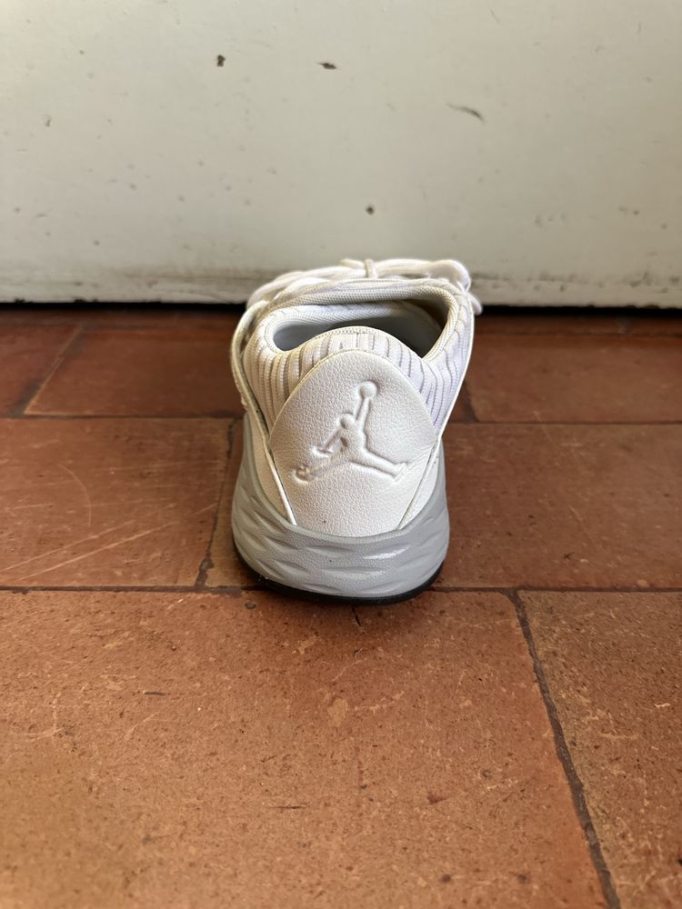 Air jordan brancas