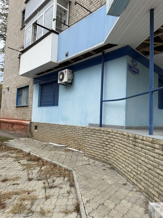 Сдам хорошее помещение на Артема под офис/магазин /для любого бизнеса