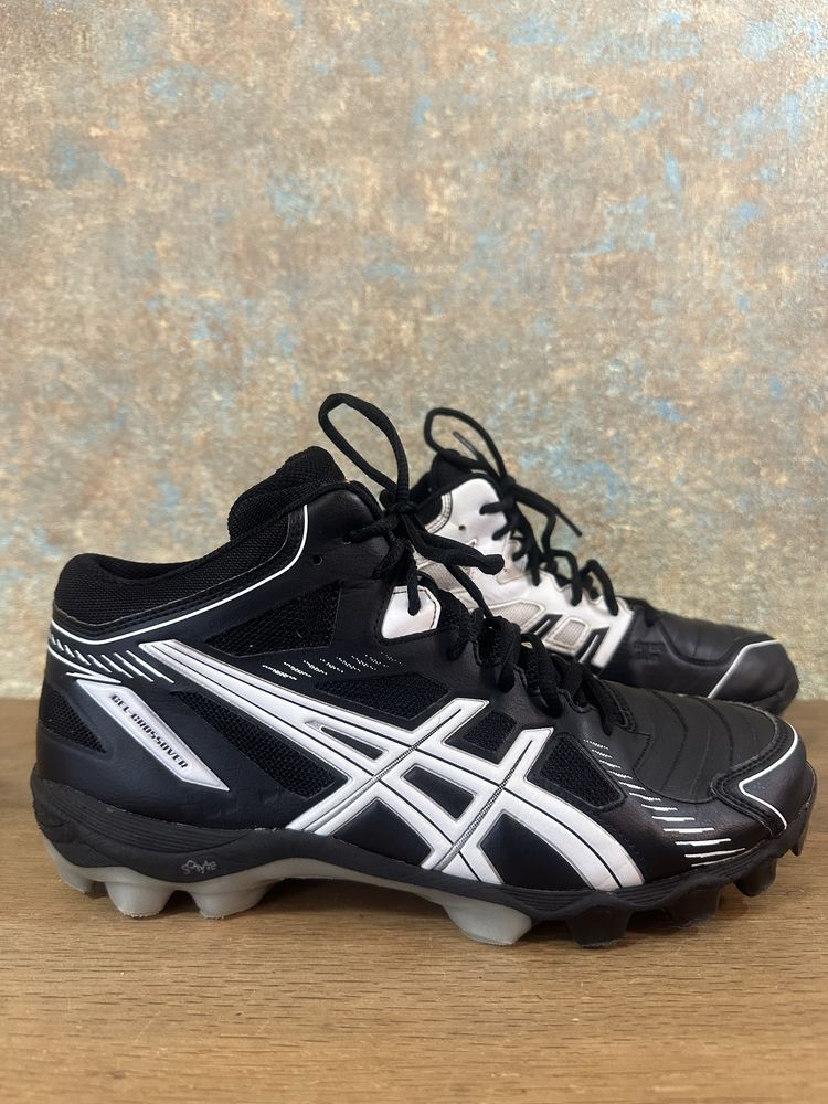 Футбольные бутсы Asics кроссовки 42,5 р