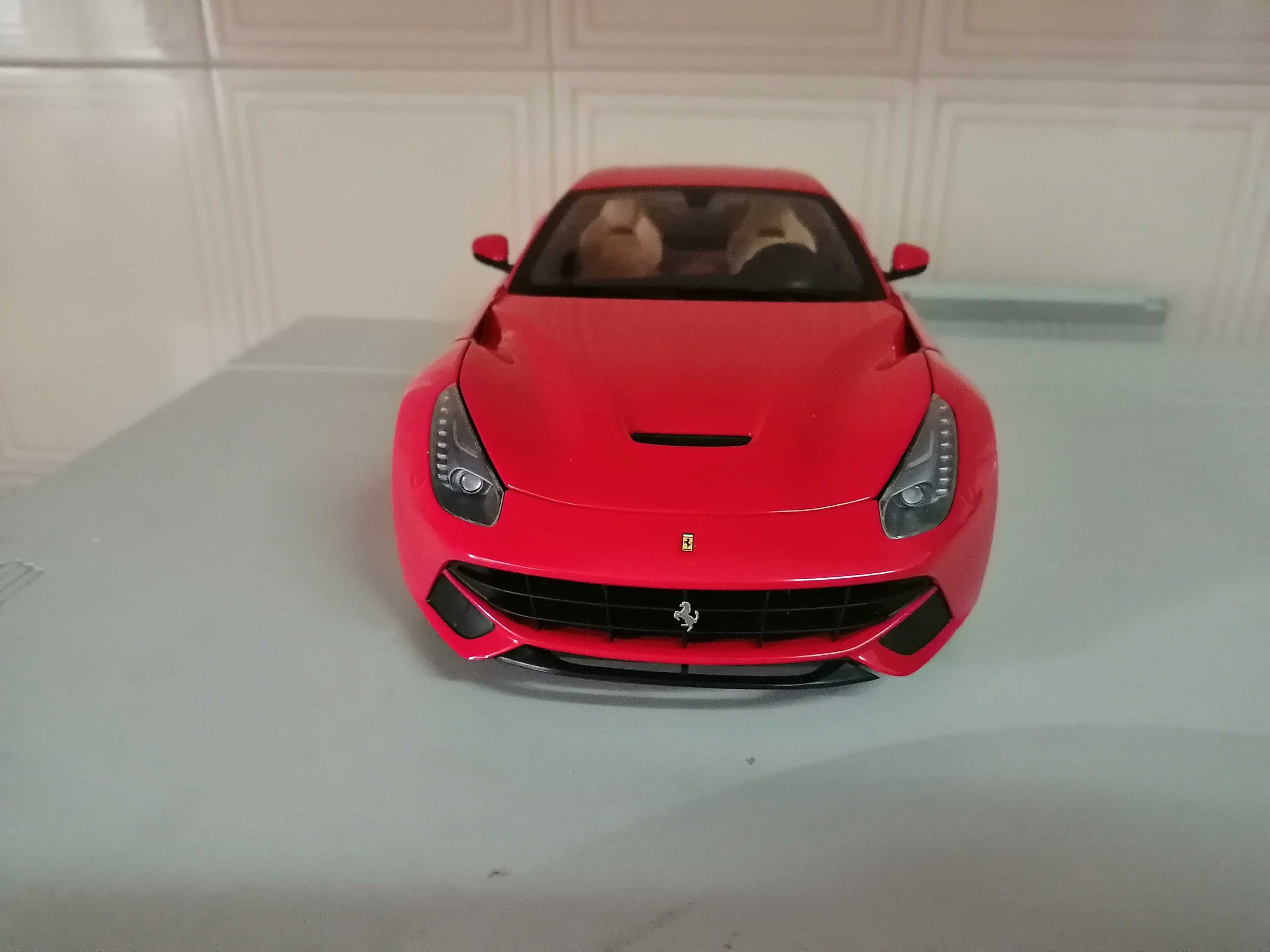 Ferrai F12 Elite 1:18