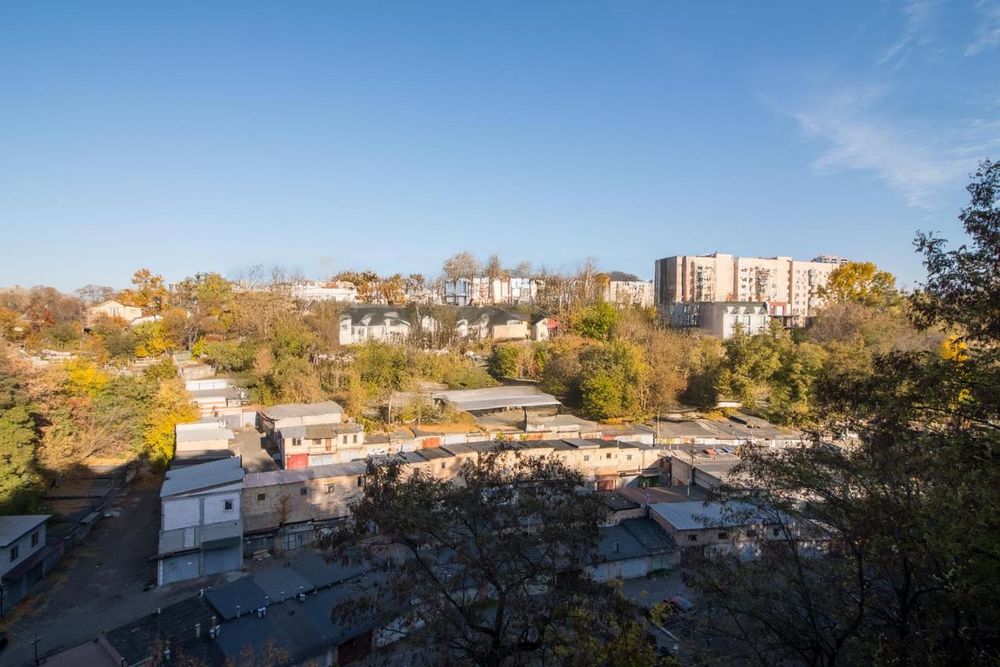 Продажа Здание Печерск 5500м2 введено в эксплуатацию 21 сотка Дисконт