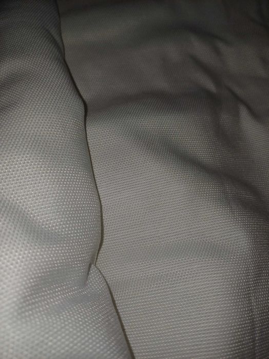 Cama com estrado  e colchão de molas ensacadas 90x200 como novo