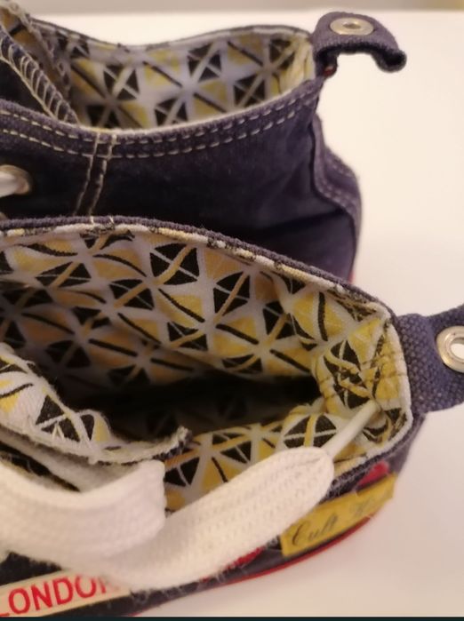 Sapatilhas de cano alto Tam. 37