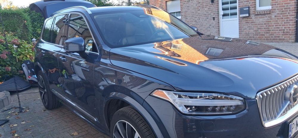 Volvo XC90 B6 AWD – Model 2024